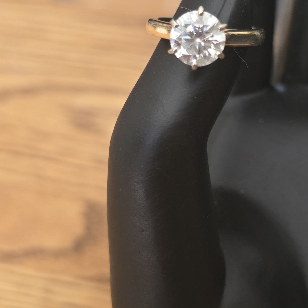 1.87 Carat 14kt Gold Solitaire Diamond - Picture 3 of 3